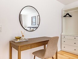 Sanders Regent Bright 1 Bdr Apt