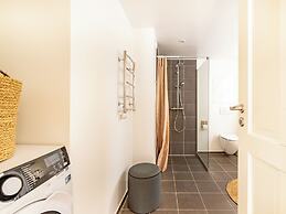 Sanders Regent Bright 1 Bdr Apt