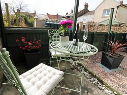 Dromore Cottage