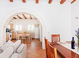 Vila Nira Radonić