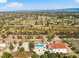 Vila Nira Radonić