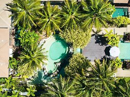 Leaf Luxe - 9 Pools BBQ Gym