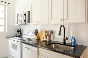 Cozy Stay near Fishtown & City Center