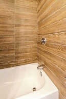 Cozy Stay near Fishtown & City Center