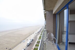 Coastal Apartment in Middelkerke Steps From the Sea