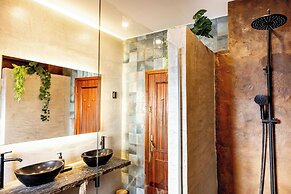 Stoke Portugal Surf House