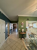 Casa Marina 424: Canal-front Condo W/ Heated Pool & Beach Access 2 Bed