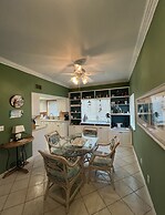 Casa Marina 424: Canal-front Condo W/ Heated Pool & Beach Access 2 Bed