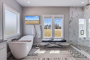 Tranquil Waters 8 Bedroom Home