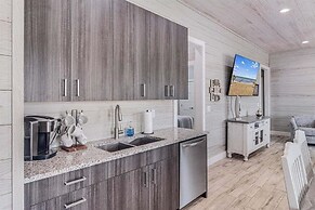 Tranquil Waters 8 Bedroom Home