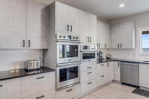 Tranquil Waters 8 Bedroom Home