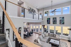 Tranquil Waters 8 Bedroom Home