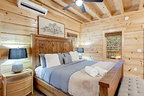 Knock On Wood 1 Bedroom Cabin
