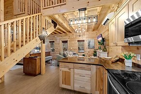 Knock On Wood 1 Bedroom Cabin