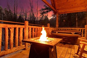 Knock On Wood 1 Bedroom Cabin