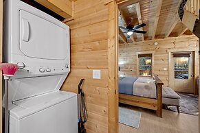 Knock On Wood 1 Bedroom Cabin