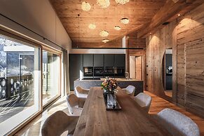 DISTINCTIVE LUXURY DOLOMITI APARTMENTS TERRE71