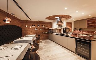 DISTINCTIVE LUXURY DOLOMITI APARTMENTS TERRE71