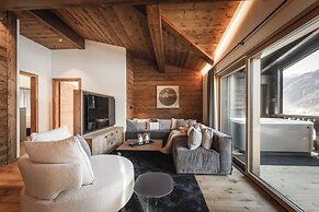 DISTINCTIVE LUXURY DOLOMITI APARTMENTS TERRE71