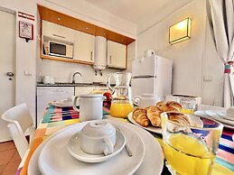 Albufeira Skylight 2 by Homing