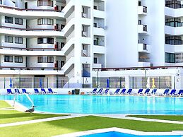 Albufeira Skylight 2 by Homing