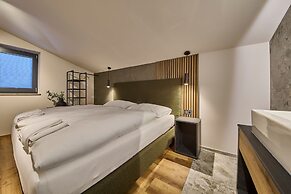 MiLa Apartments
