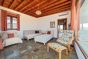 Arte Suites Pefki
