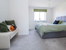 37 Devana Gardens