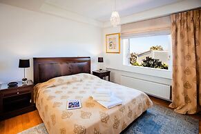 South Blue Tranquil Villa