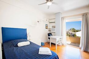 South Blue Tranquil Villa