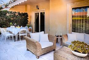 South Blue Tranquil Villa