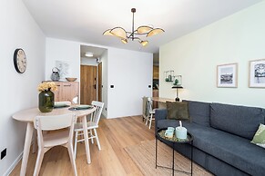 Silver - by Kairos Apartments
