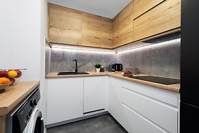 Silver - by Kairos Apartments
