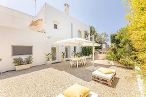 Belvedere - Seafront Apartment - 3 Places
