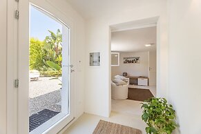 Belvedere - Seafront Apartment - 3 Places