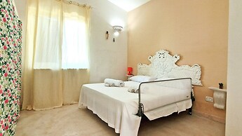 Villa With Swimming Pool Sleeps 8 Three Bedrooms