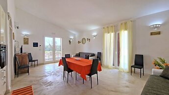 Villa With Swimming Pool Sleeps 8 Three Bedrooms