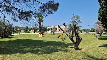 Villa With Swimming Pool Sleeps 8 Three Bedrooms