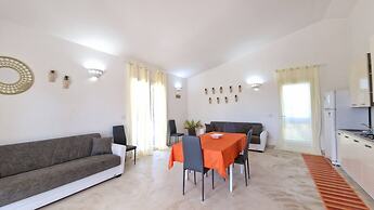 Villa With Swimming Pool Sleeps 8 Three Bedrooms