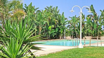Villa With Swimming Pool Sleeps 8 Three Bedrooms