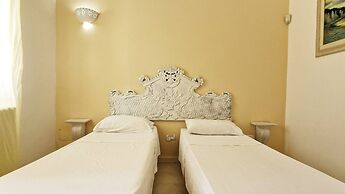 Villa With Swimming Pool Sleeps 8 Three Bedrooms