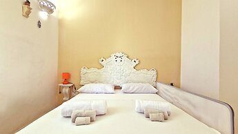 Villa With Swimming Pool Sleeps 8 Three Bedrooms