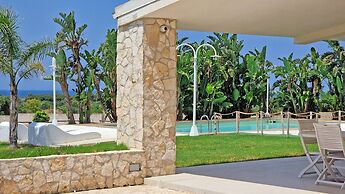 Villa With Swimming Pool Sleeps 8 Three Bedrooms