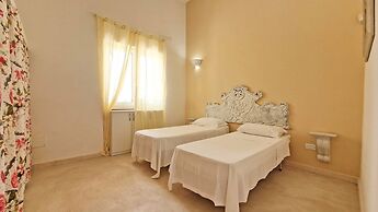 Villa With Swimming Pool Sleeps 8 Three Bedrooms