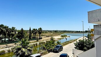 App Lungolago 3 Places Near the Beach