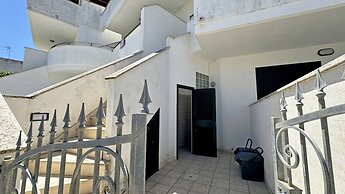 App Lungolago 3 Places Near the Beach