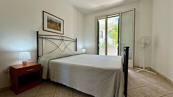 App Lungolago 3 Places Near the Beach