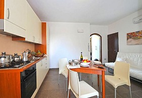 Arainn Lupiae - House for 3 Guests in Residence With Pool