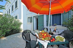 Arainn Lupiae - House for 3 Guests in Residence With Pool