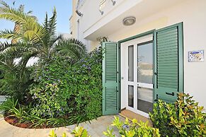 Arainn Lupiae - House for 3 Guests in Residence With Pool